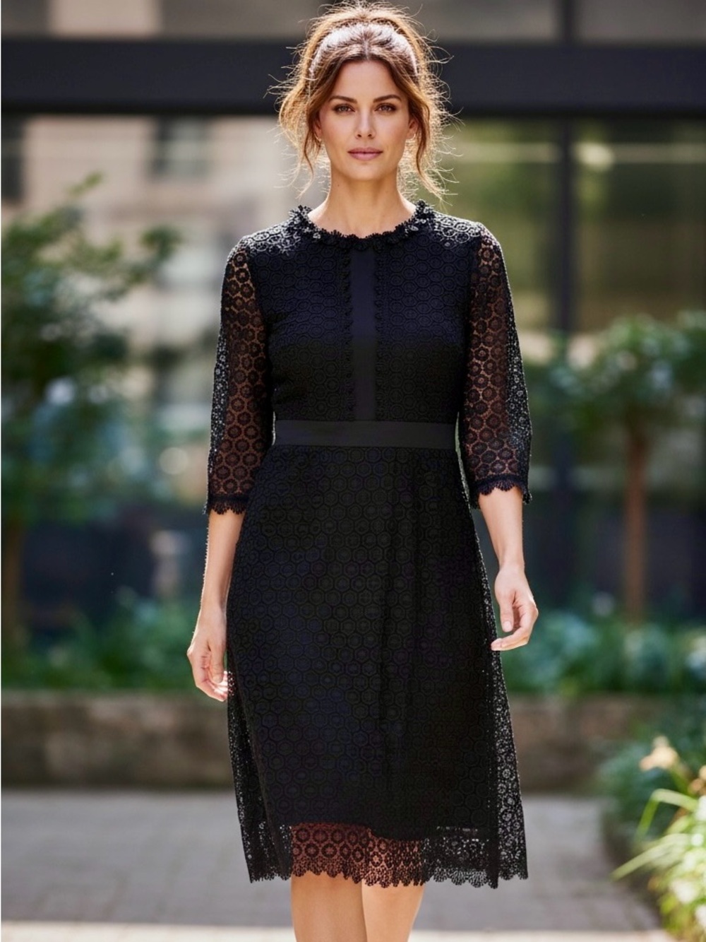 Diane Von Furstenberg DVF Black Nolly Lace A-Line Dress Size 6 EUC